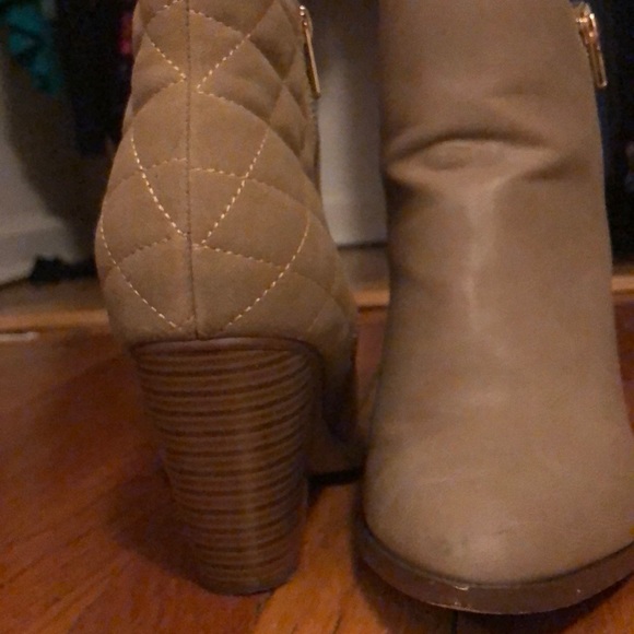 Tan booties - Picture 3 of 3